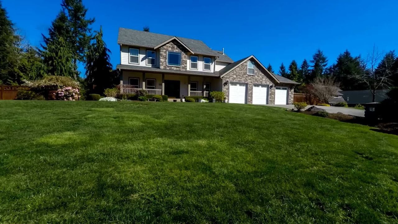 Selling your house isn’t about luck. It’s about strategy. Don’t leave your move chance. Let’s talk so you have a plan that works