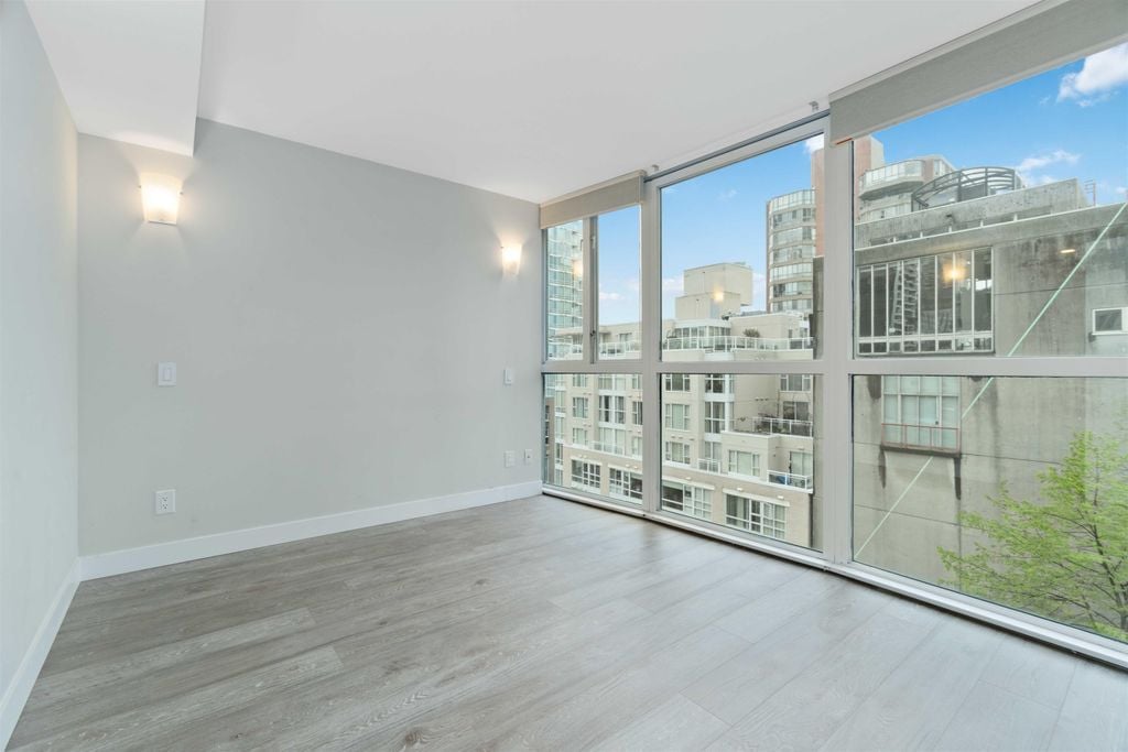 907 Beach Ave, #602