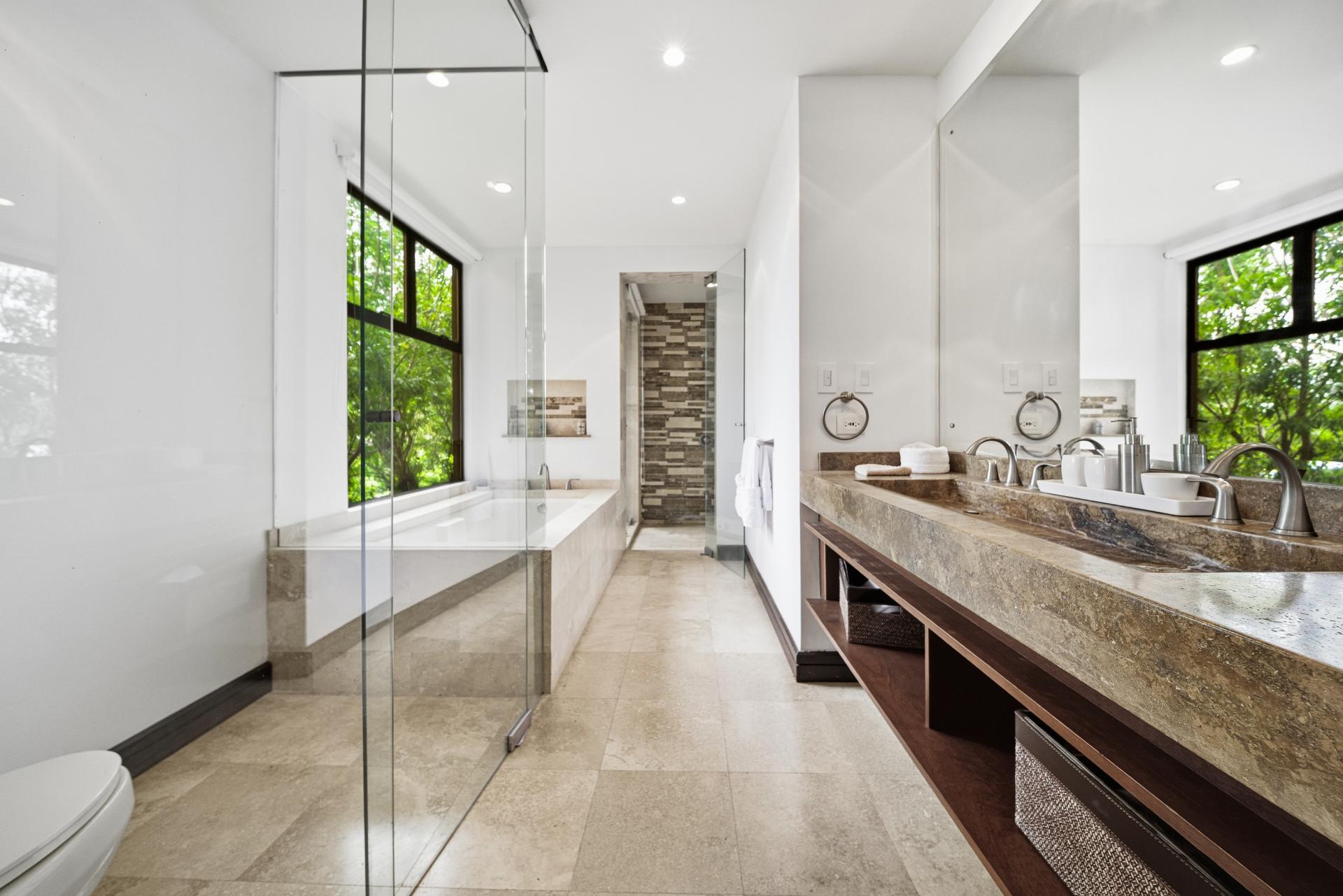 Azul Paraiso 8C, Luxury Ocean View Condo with Panoramic Papagayo Gulf Views