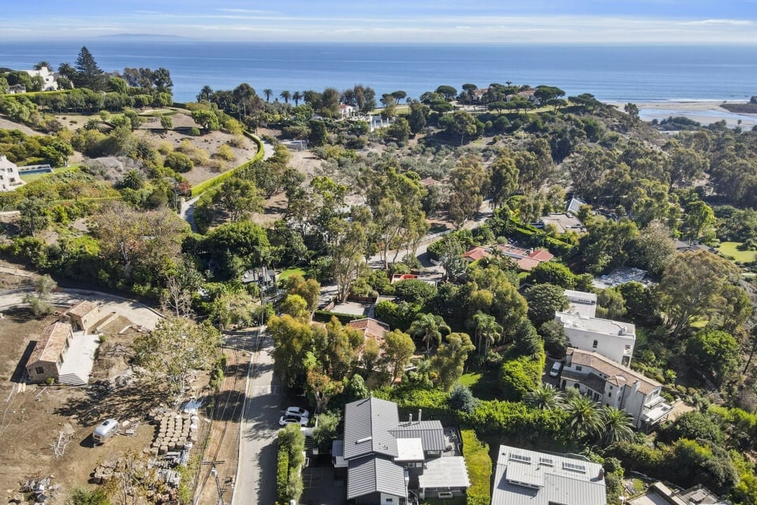 Solis Vista, Serra Rd, 90265