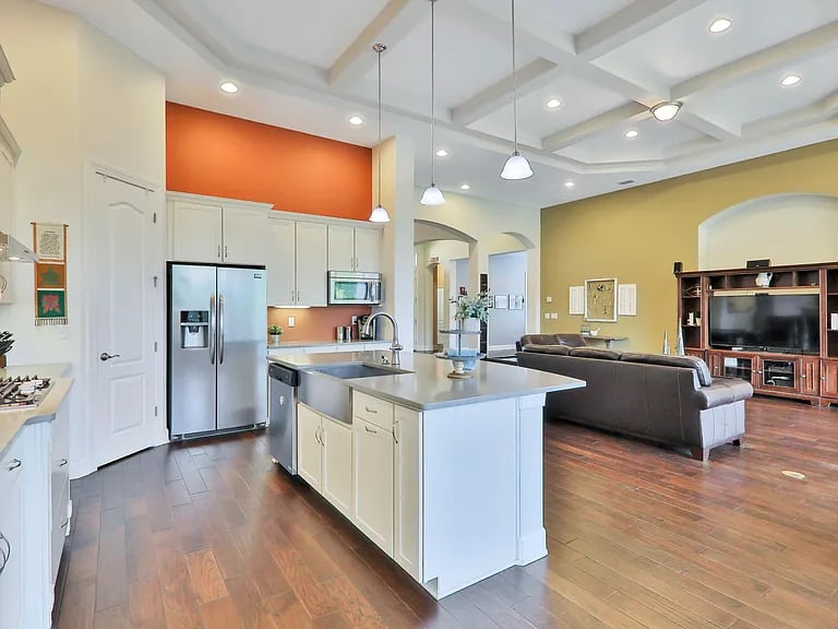 1323 Coopers Hawk Way