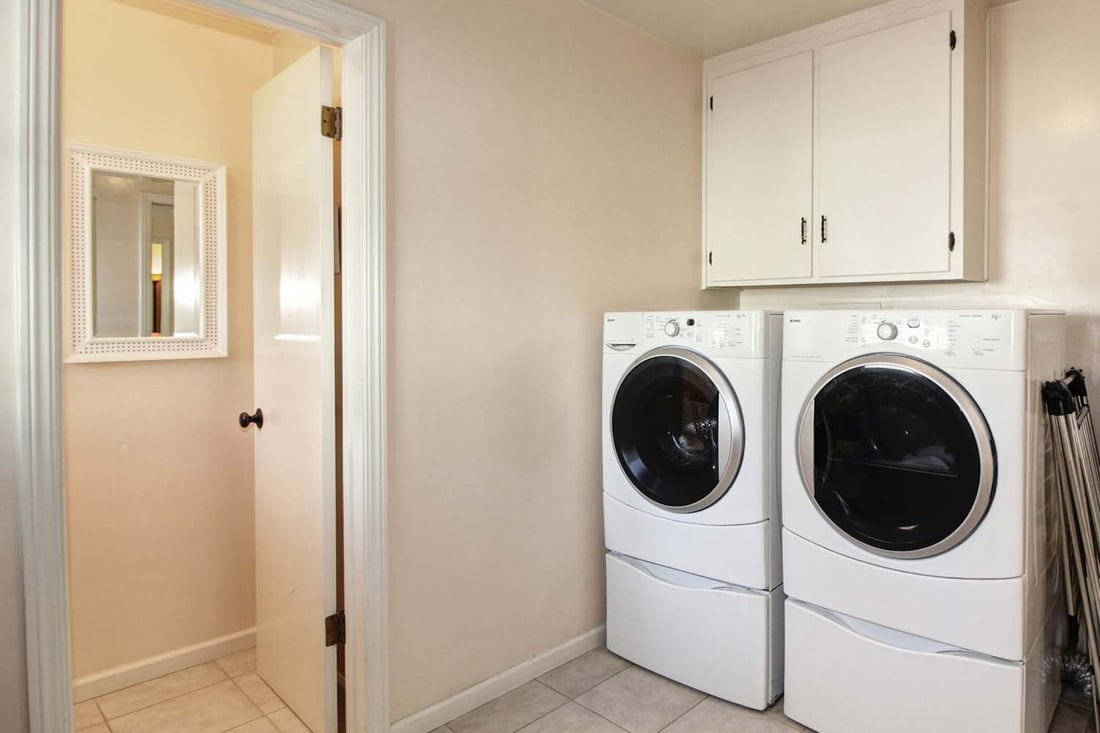 Just Listed! Beautiful East Sacramento Charmer in Great Location!
