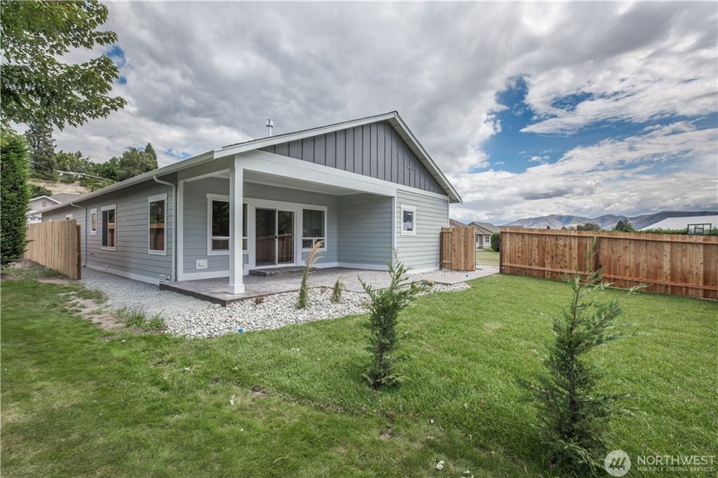 215 Village Dr