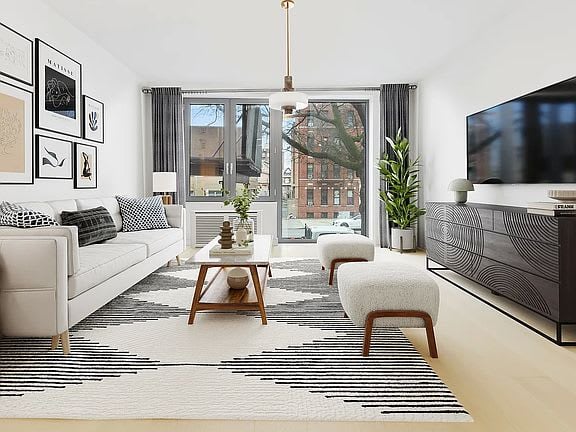 2128 Ocean Ave. Unit: 2C