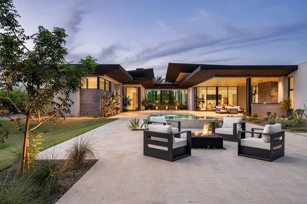 New construction luxury modern home in Paradise Valley, Arizona