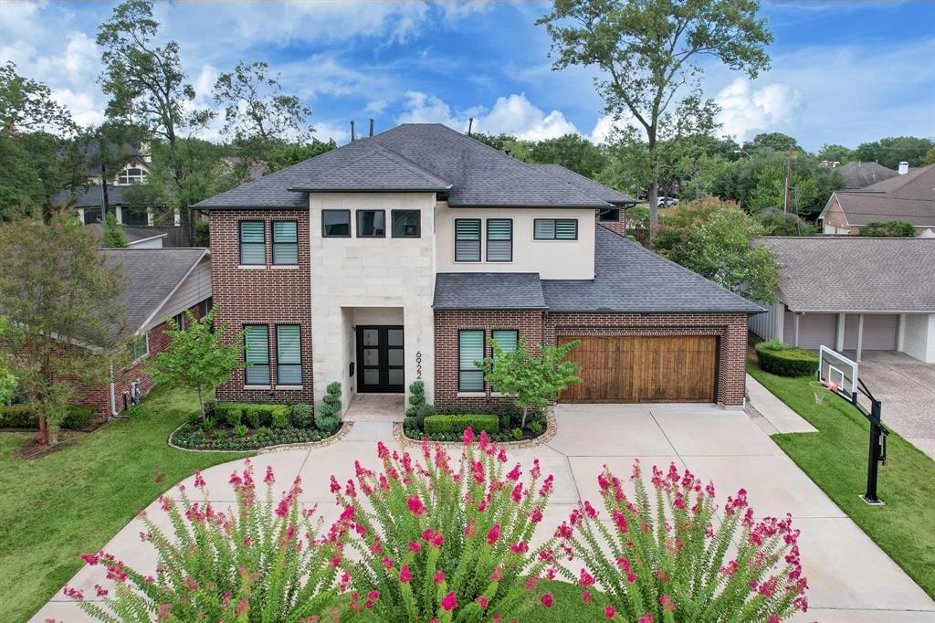6922 Blandford Ln