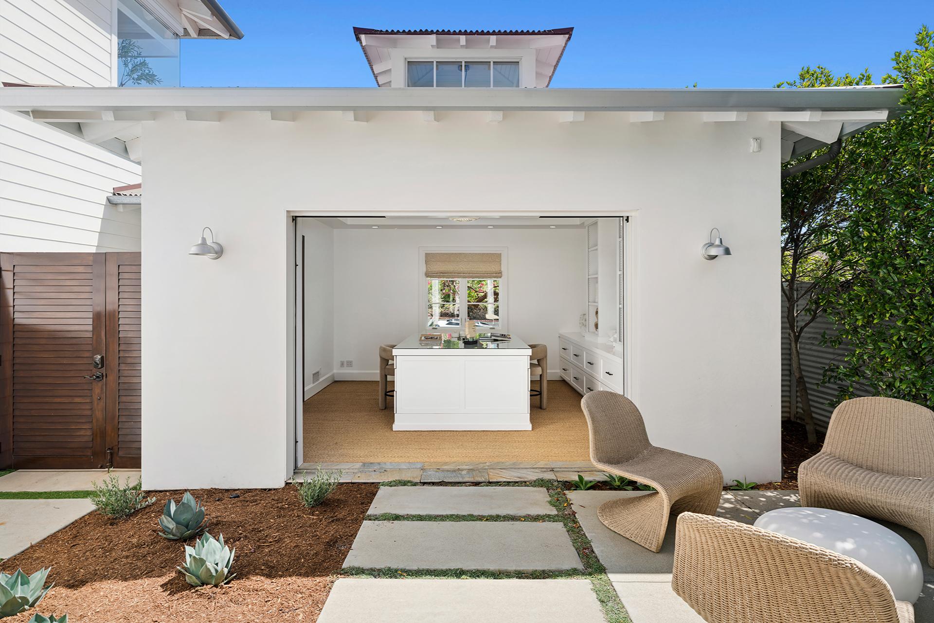 231 Tustin