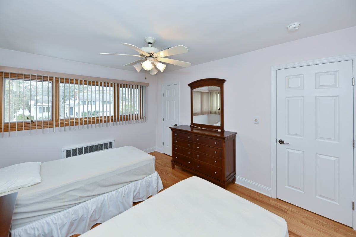 23 Spruce Pl