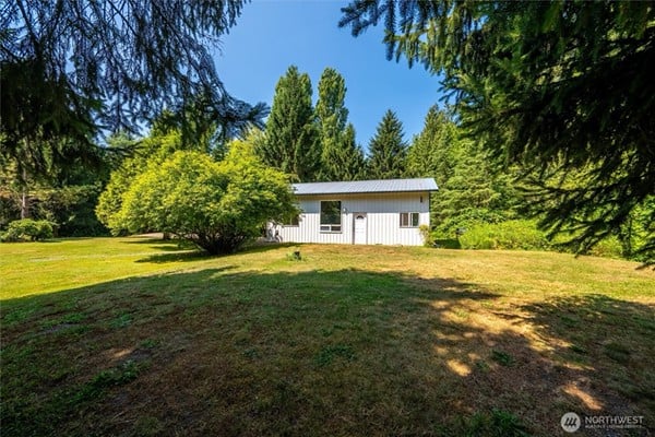 3086 Standard Rd, Deming, WA 98244