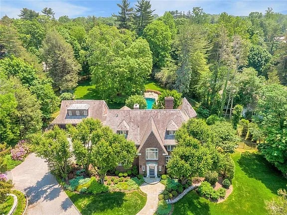 18 Cooper Rd