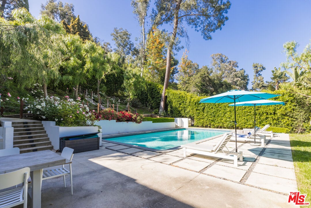 Pinnacle Estate, Wonderland Ave, 90046