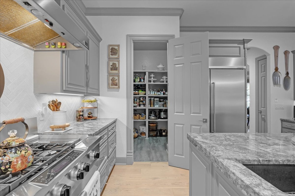 Luxury Living in Bixby, Oklahoma: A Premier Estate in Devonshire at Graystone Represented by Philip Shain of The Agency Tulsa - Wyatt Poindexter - The Agency