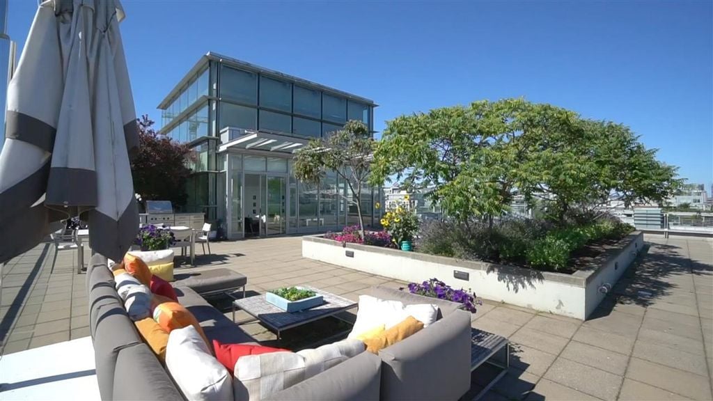 1633 Ontario St, #1101