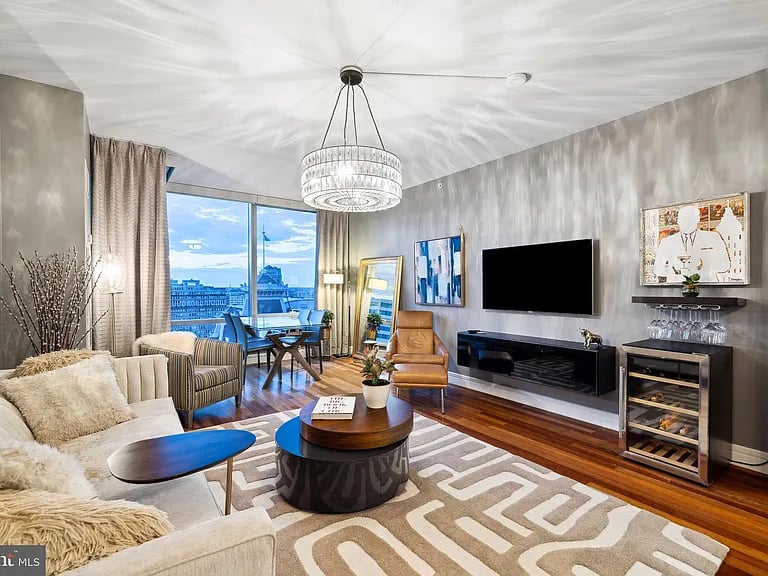 1414 S Penn Sq #20C