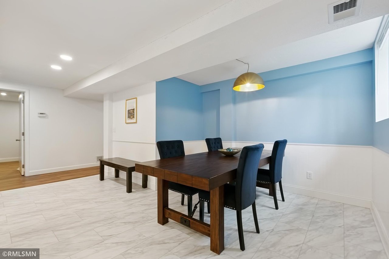 24 Saint Albans St S #7