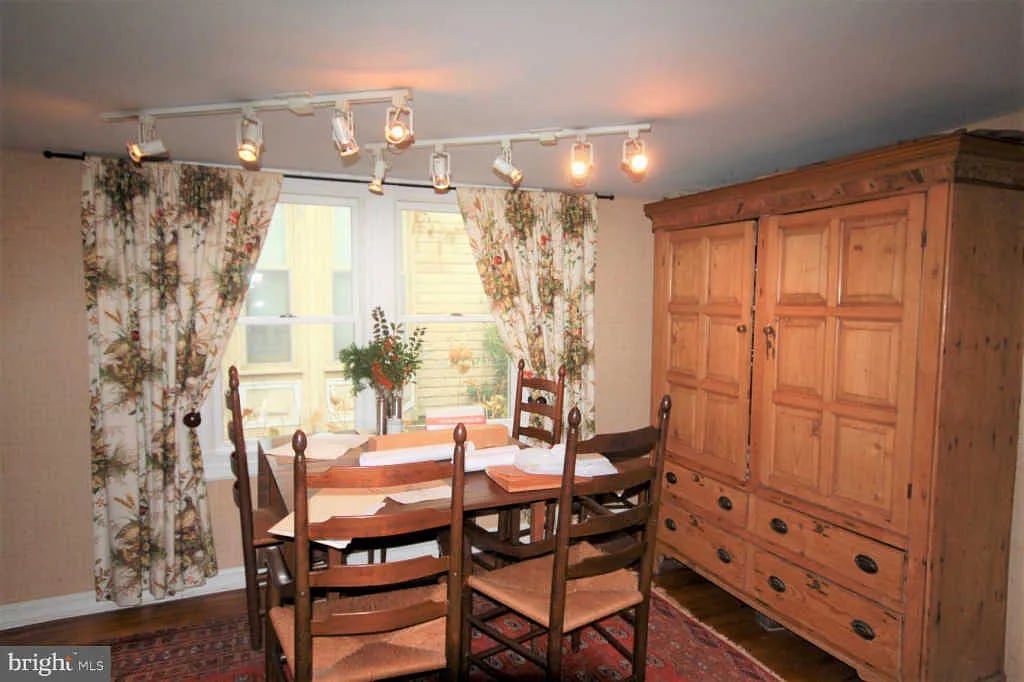 203 Cherry St, Saint Michaels, MD 21663