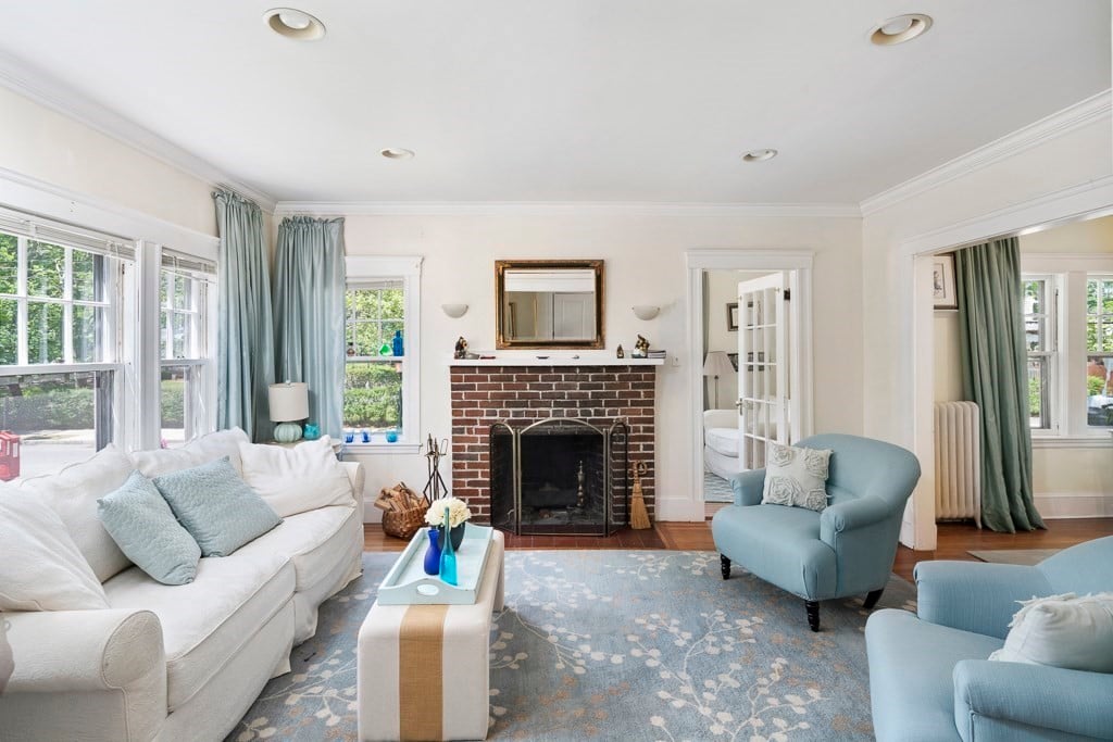 357 Auburndale Ave #1