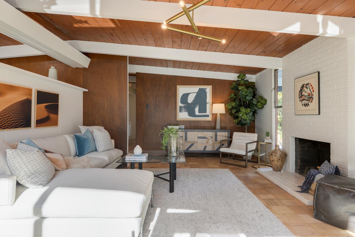 2 Roosevelt Cir