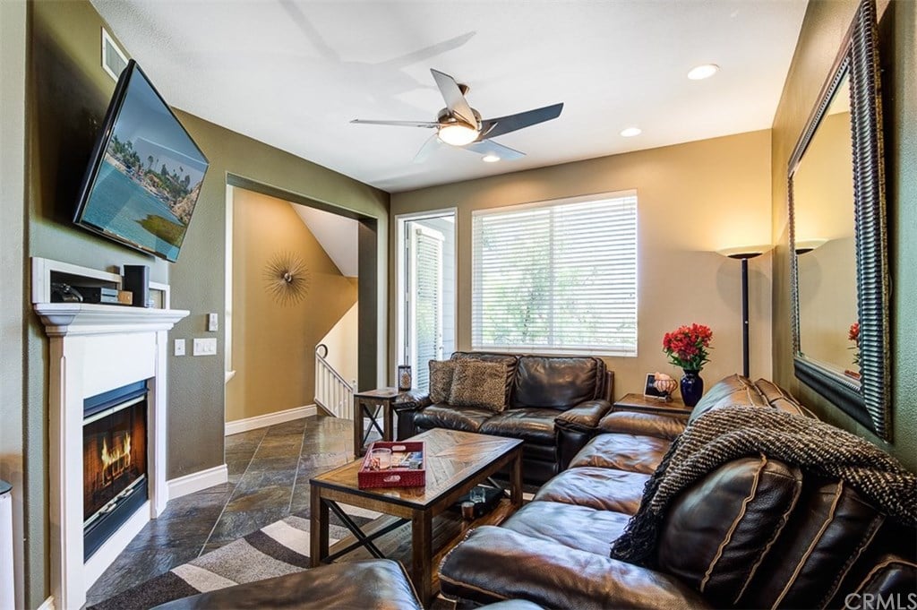 7461 Shelter Cove Cir
