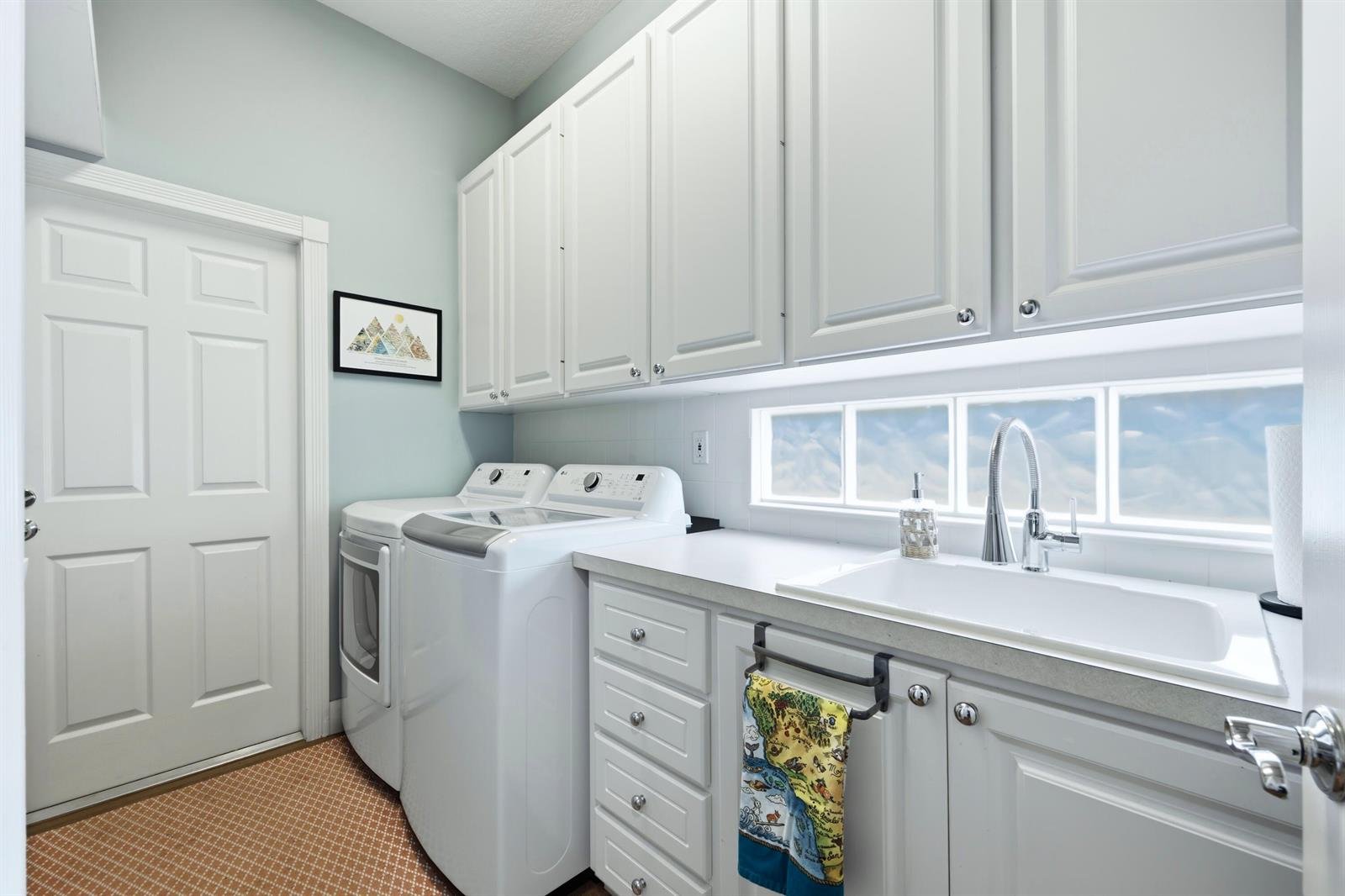 1321 Saint Lawrence Dr