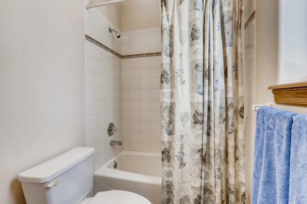 928 A Lakepoint Cir, #A