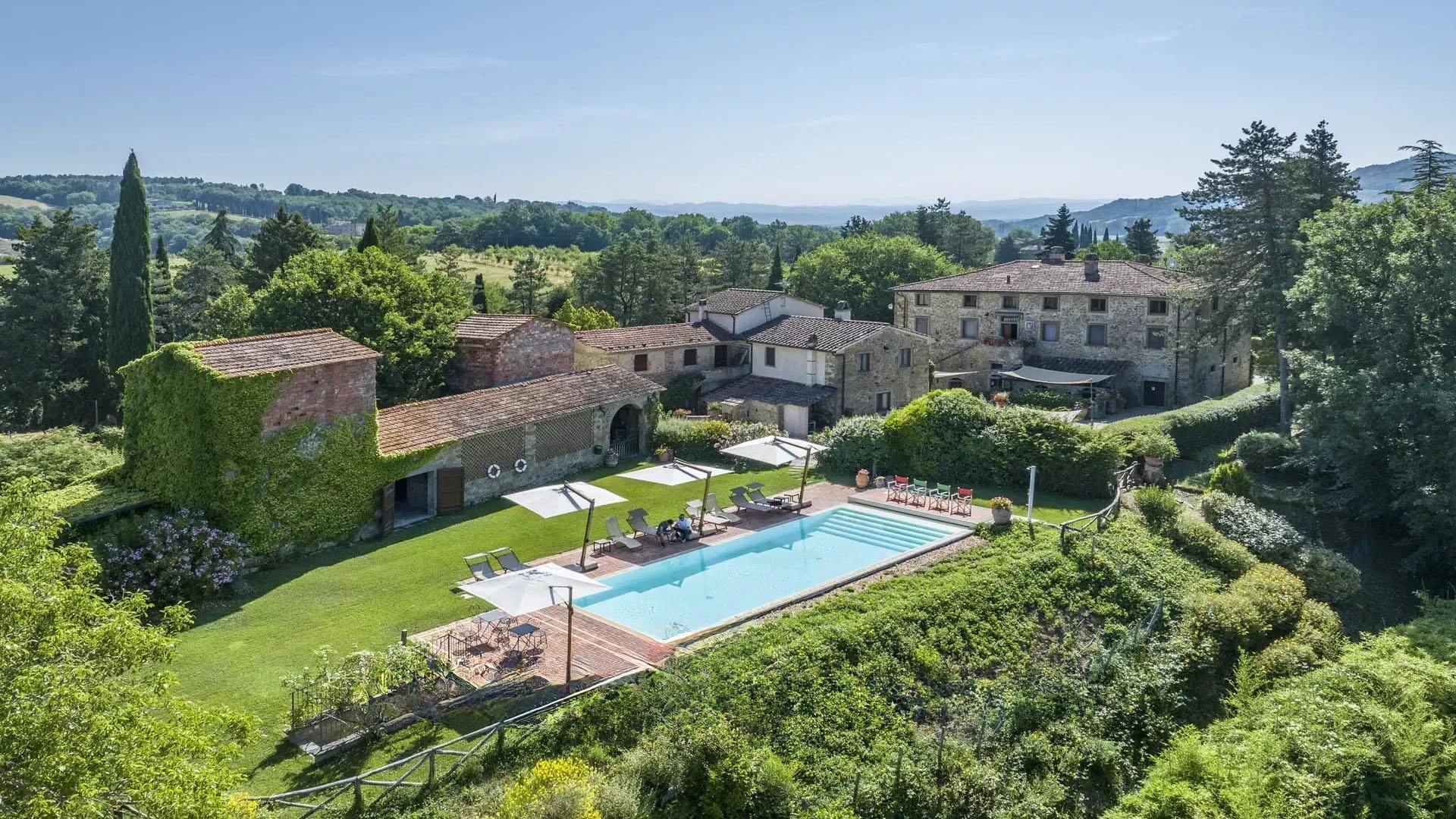 Historic village with swimming pool in Anghiari