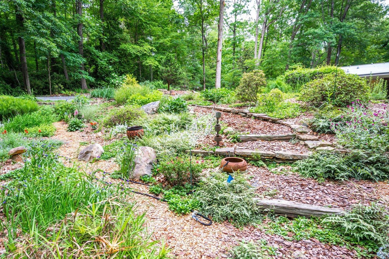 2 Bartram Dr