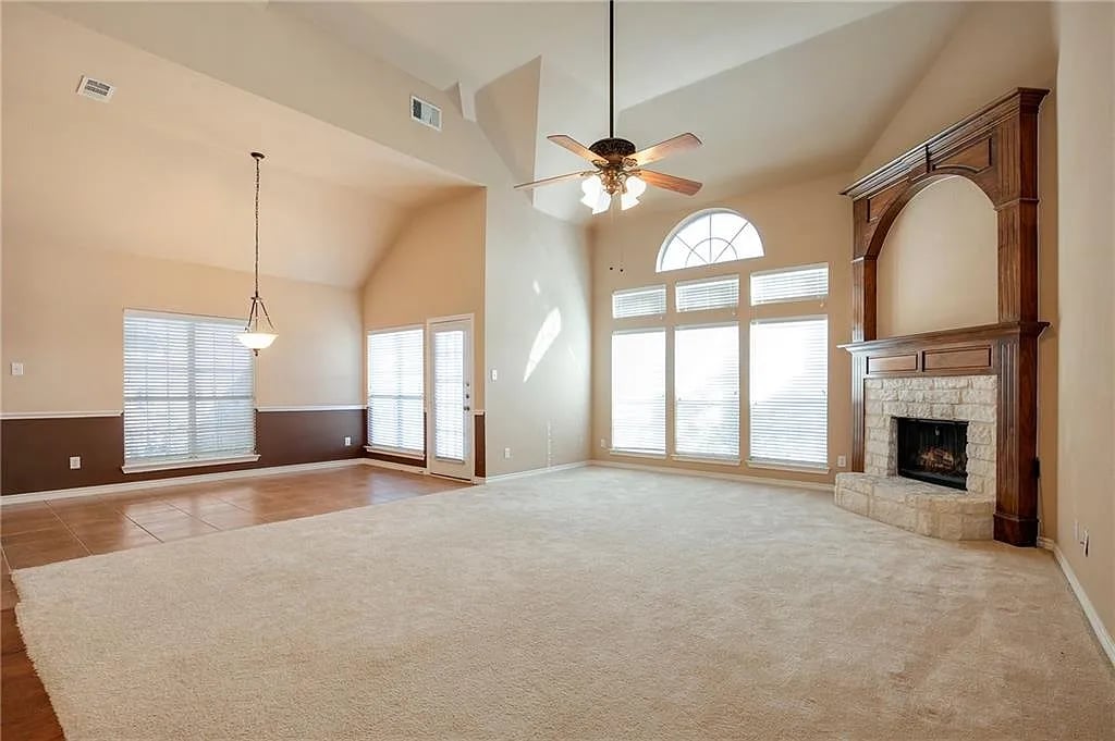 208 Country Meadow Ct