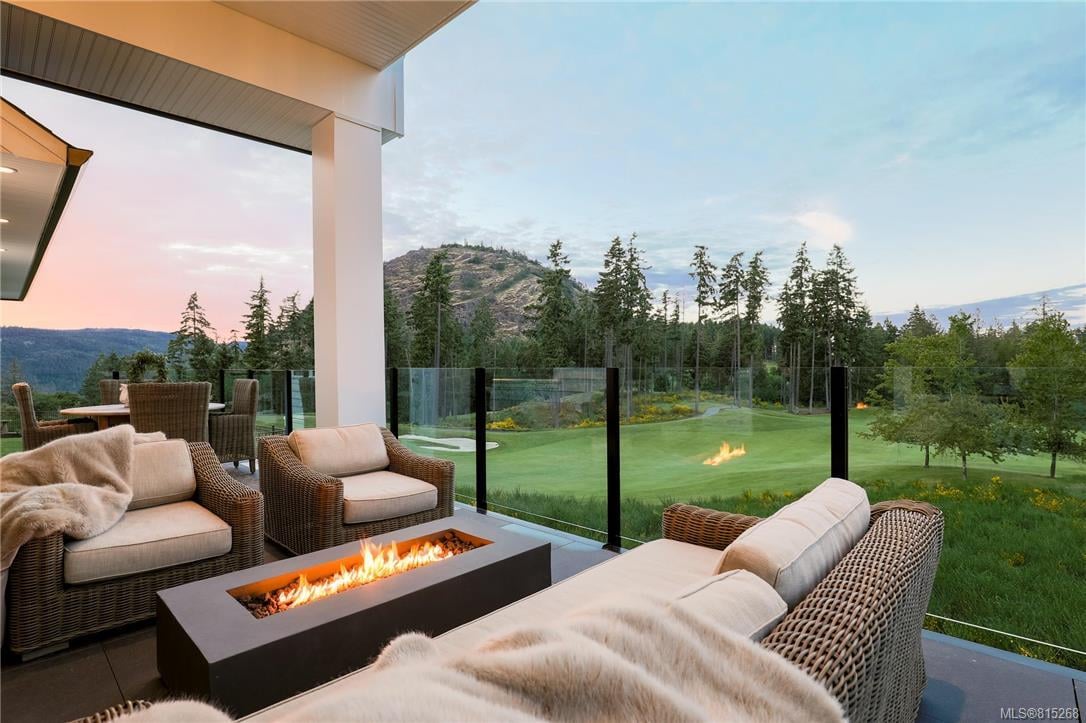 2018 Pebble Dr