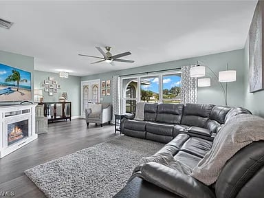 432 SW 33rd Ter