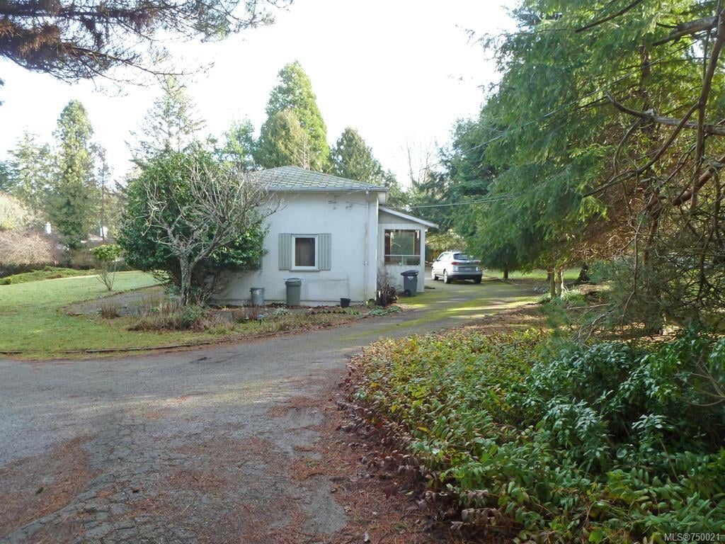 1906 Ferndale Rd