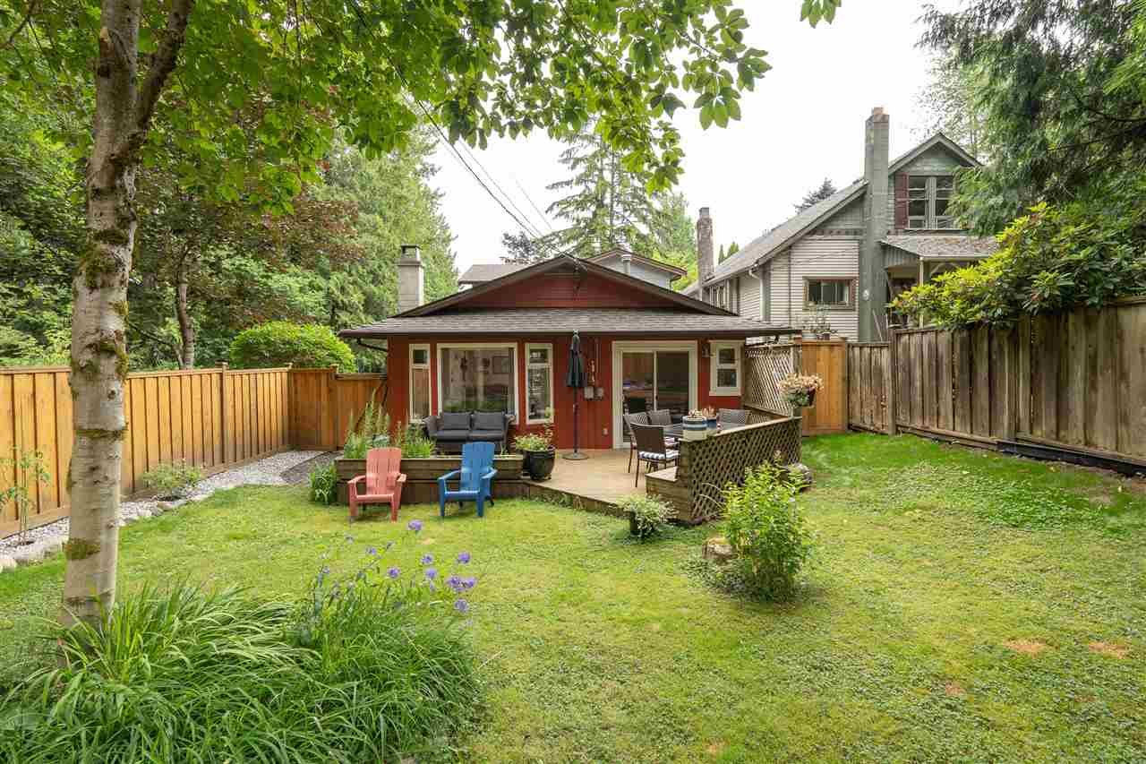 3384 Chaucer Ave