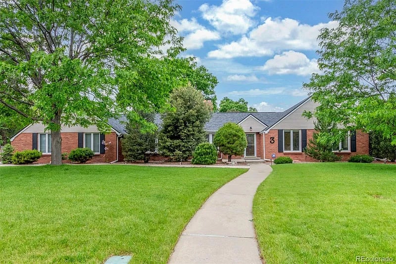 3 Glenview Dr