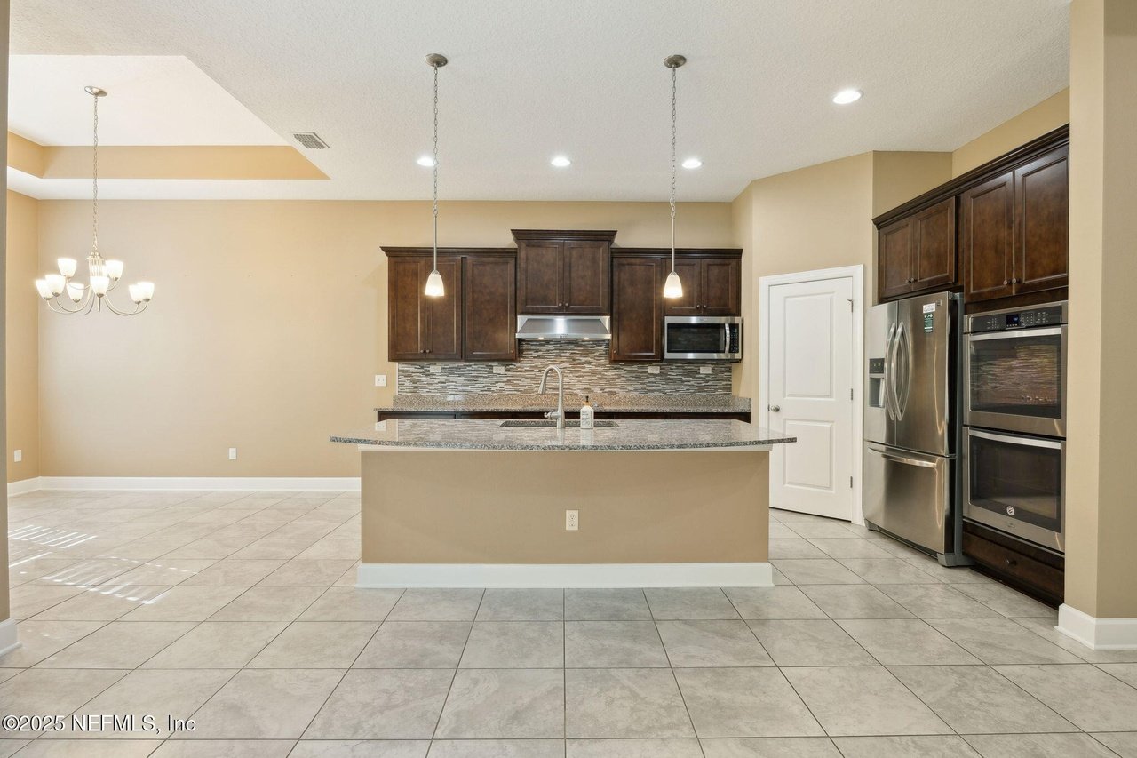 1479 Shadow Creek Dr