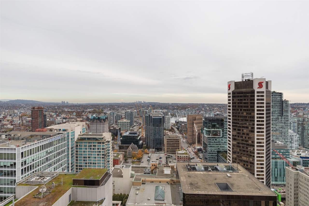 667 Howe St, #3904