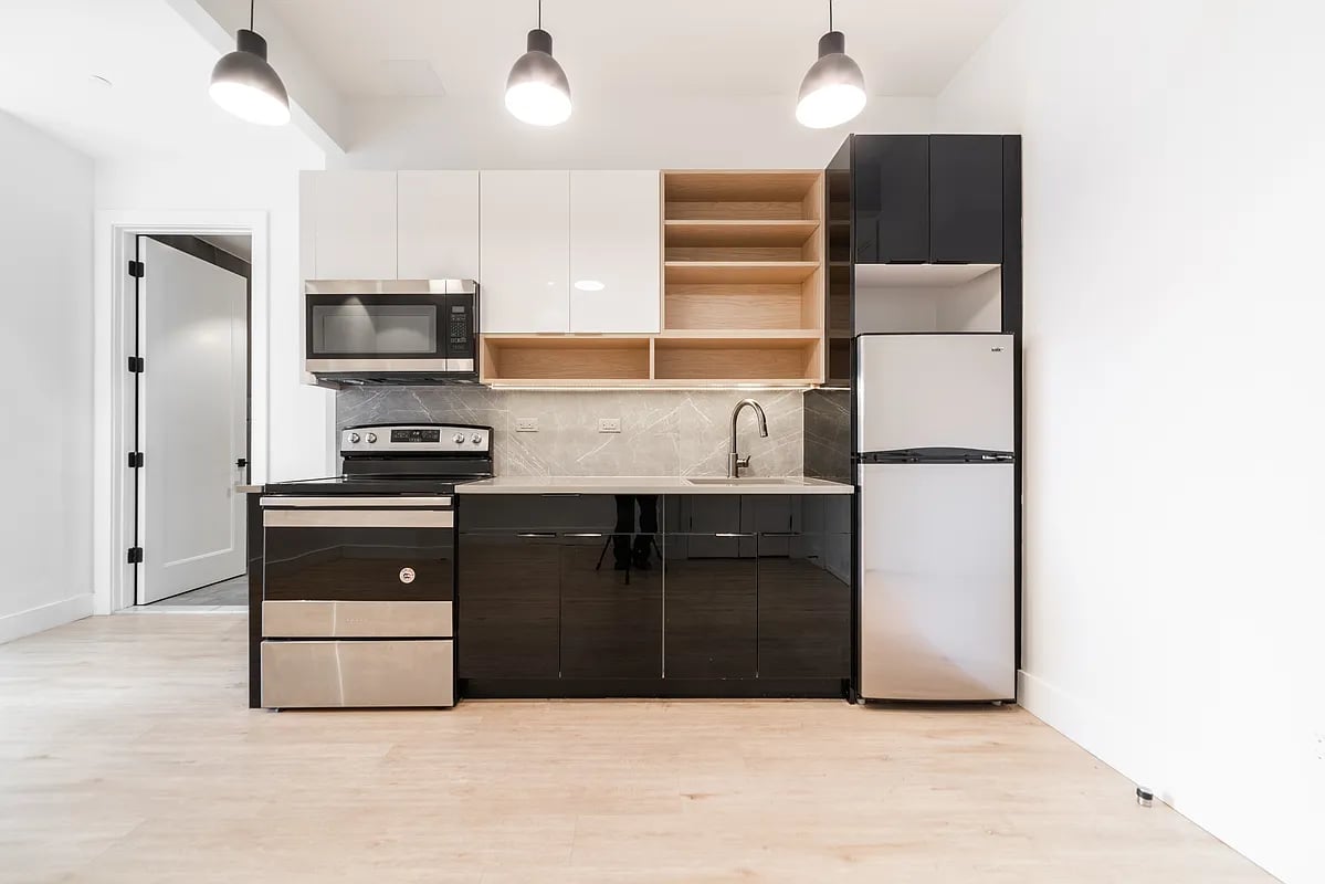 1613 Brooklyn Avenue #207 