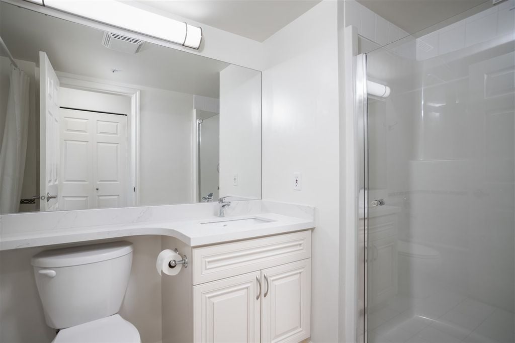 3070 Guildford Wy, #206