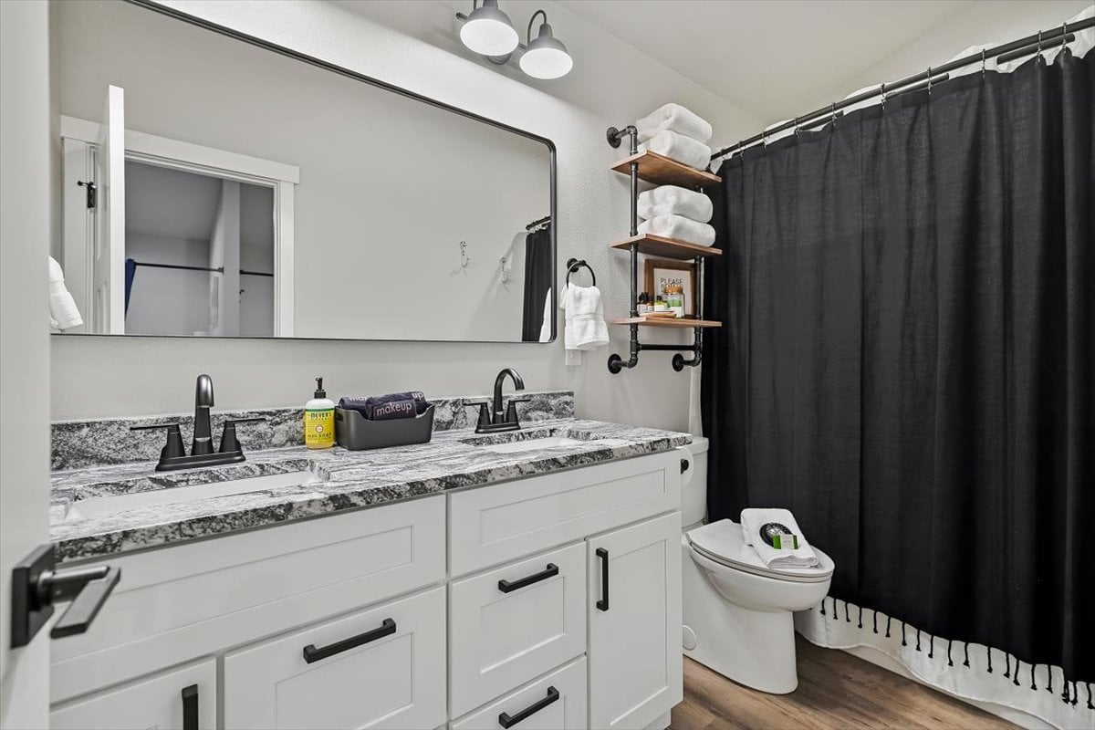 11- Unit Boutique Short Term Rental