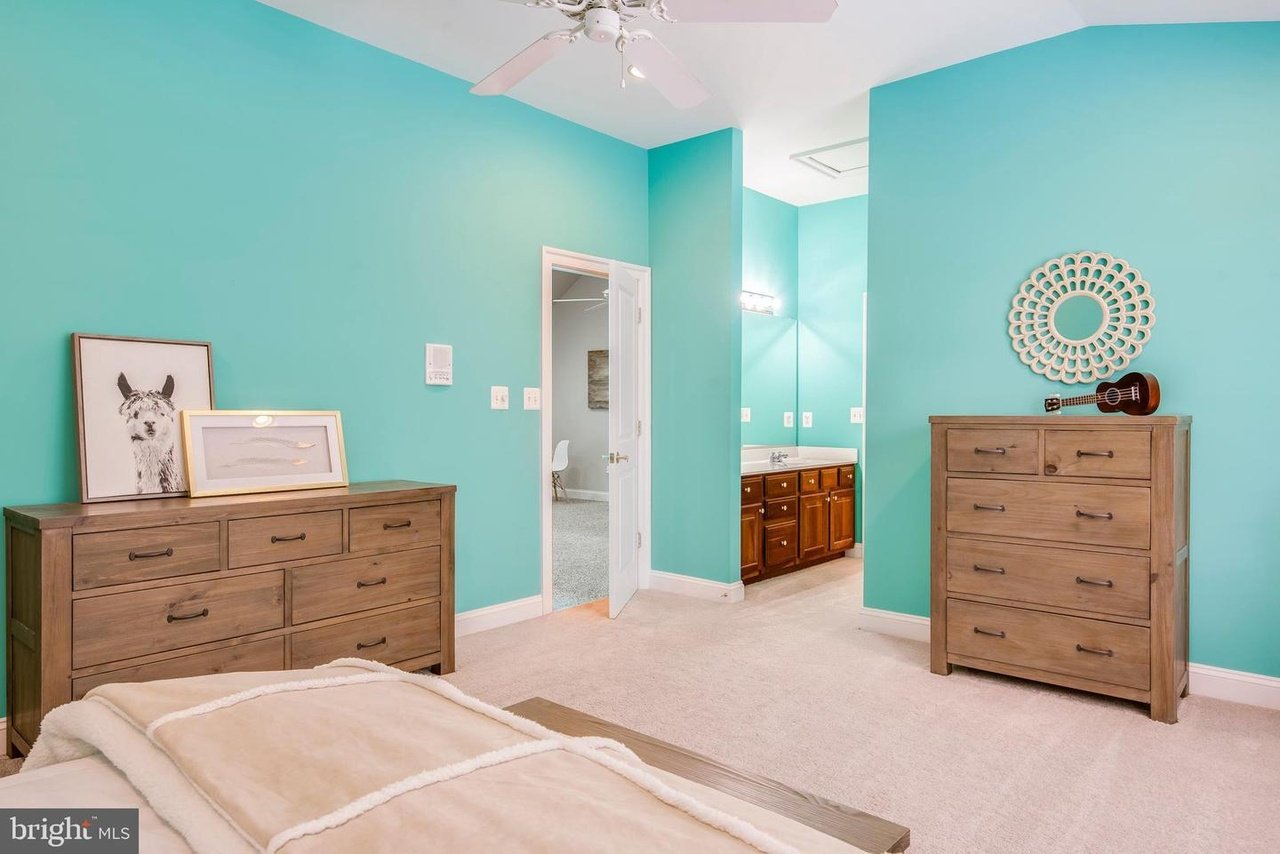1101 Captain Bell Ct