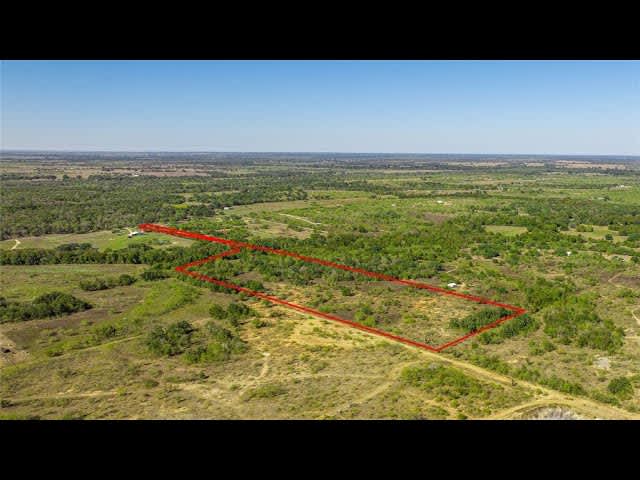 3597 Baker - 21.13 acres outside of Luling