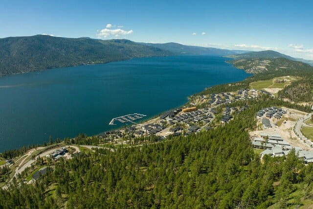 McKinley Landing’s Waterfront Lifestyle