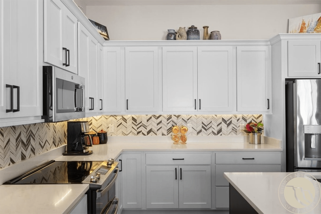 3110 Falcon Cir