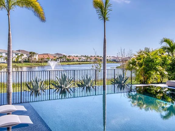 12269 Waterstone Cir