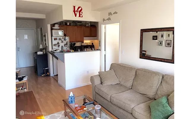 27-37 27th Street Unit: 3F