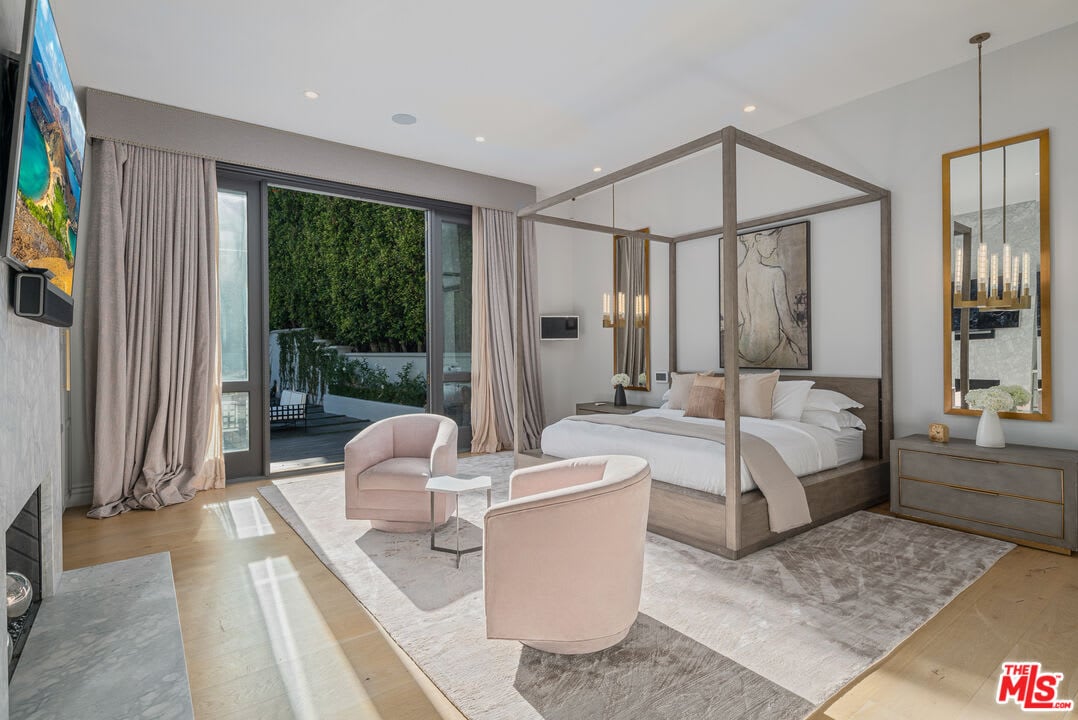 Noble Villa