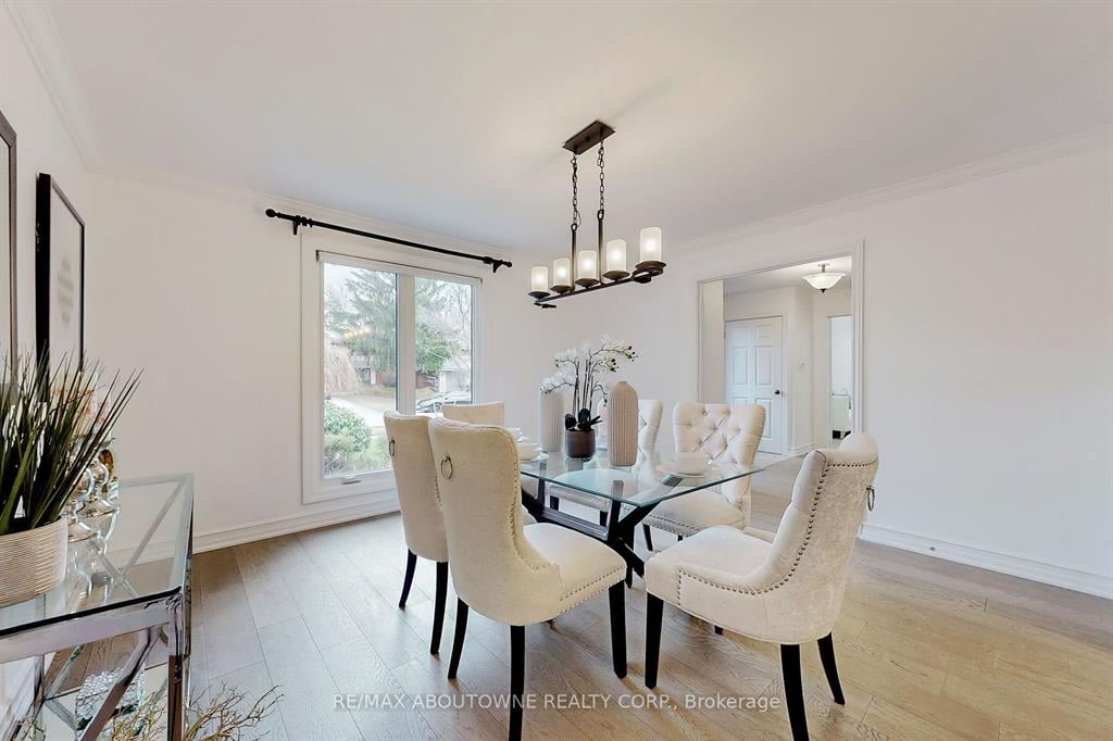 2269 All Saints Crescent Oakville