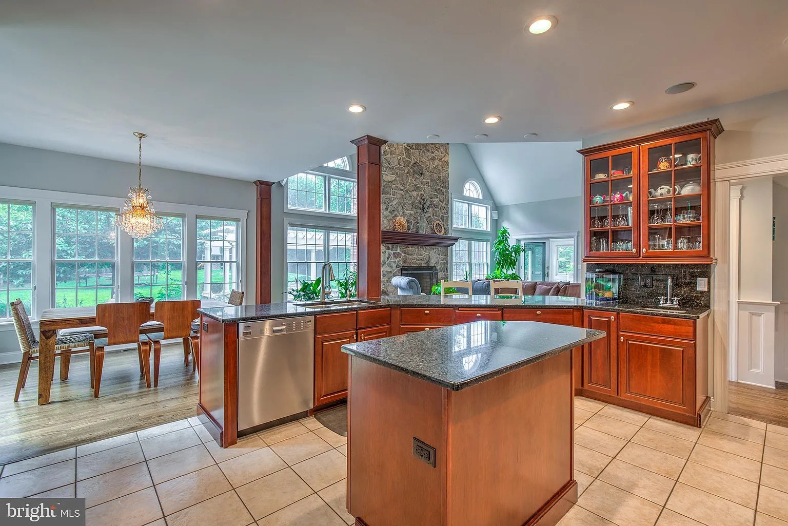 6 Rustic Dr
