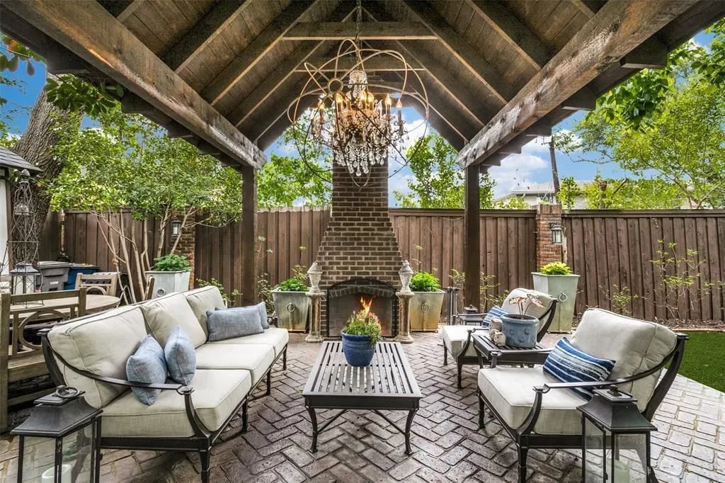 The Crown Jewel of Swiss Avenue Could Be Yours for $3.15 Million