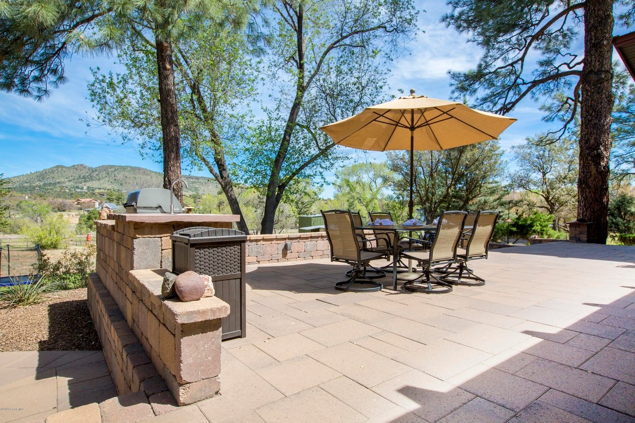 2200 W Shadow Valley Ranch Rd