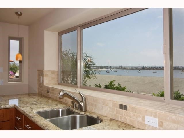 3528 Bayside walk #1